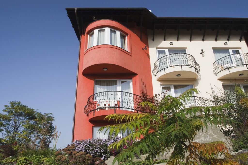 Szonyi Garden Hotel Pest Budapest Ngoại thất bức ảnh