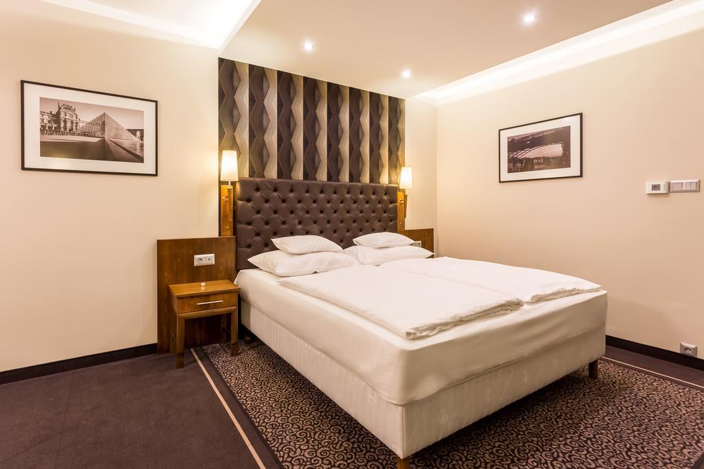 Szonyi Garden Hotel Pest Budapest Ngoại thất bức ảnh