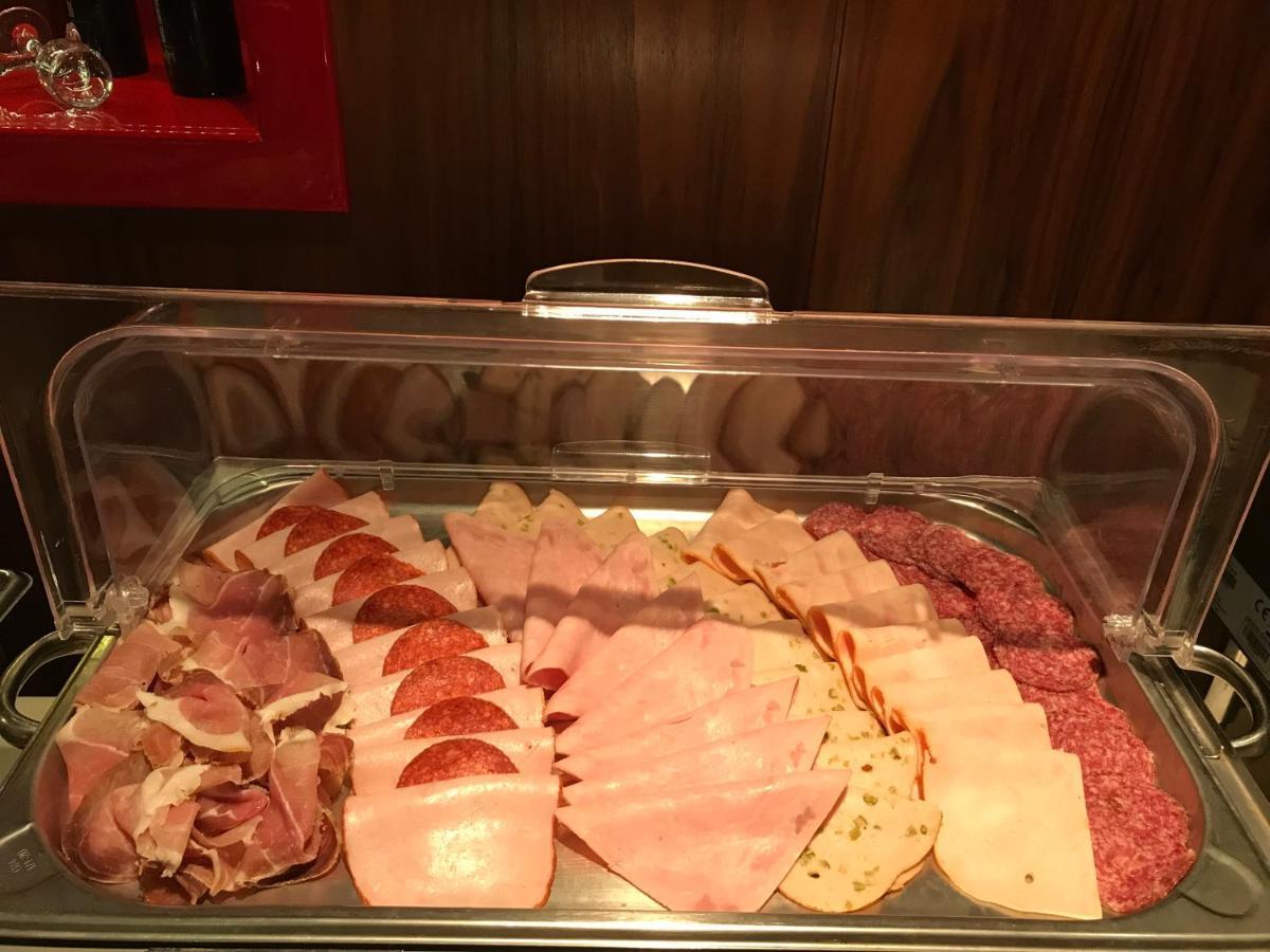 Szonyi Garden Hotel Pest Budapest Ngoại thất bức ảnh